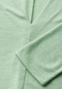 A322911 linen look v-neck shirt