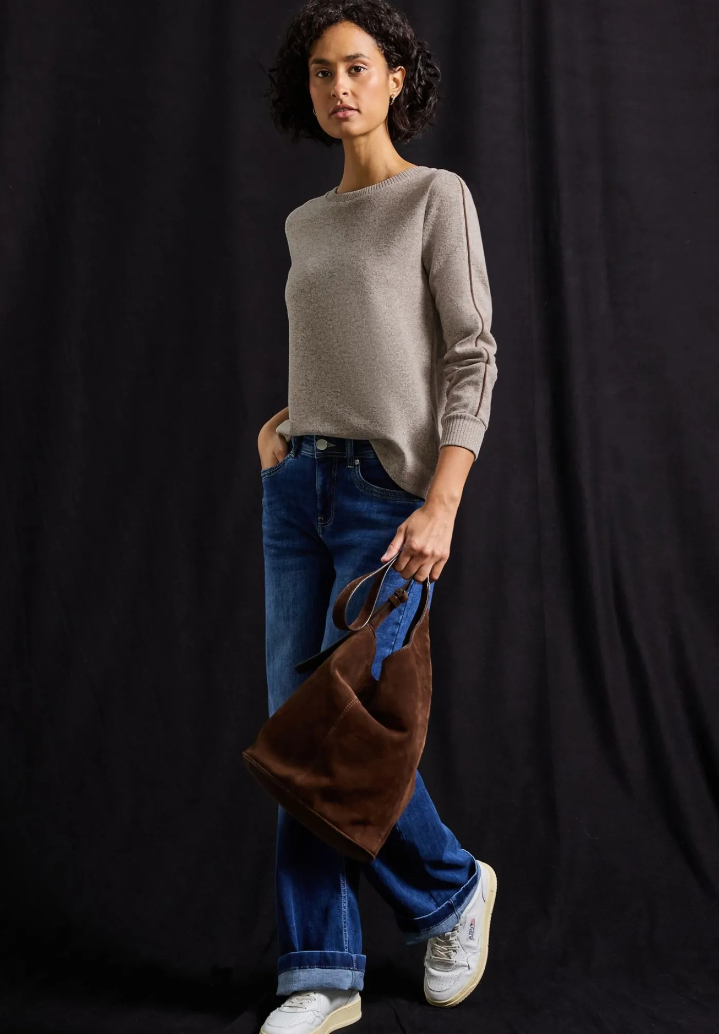 A324013 LTD QR cosy shirt w.kick de