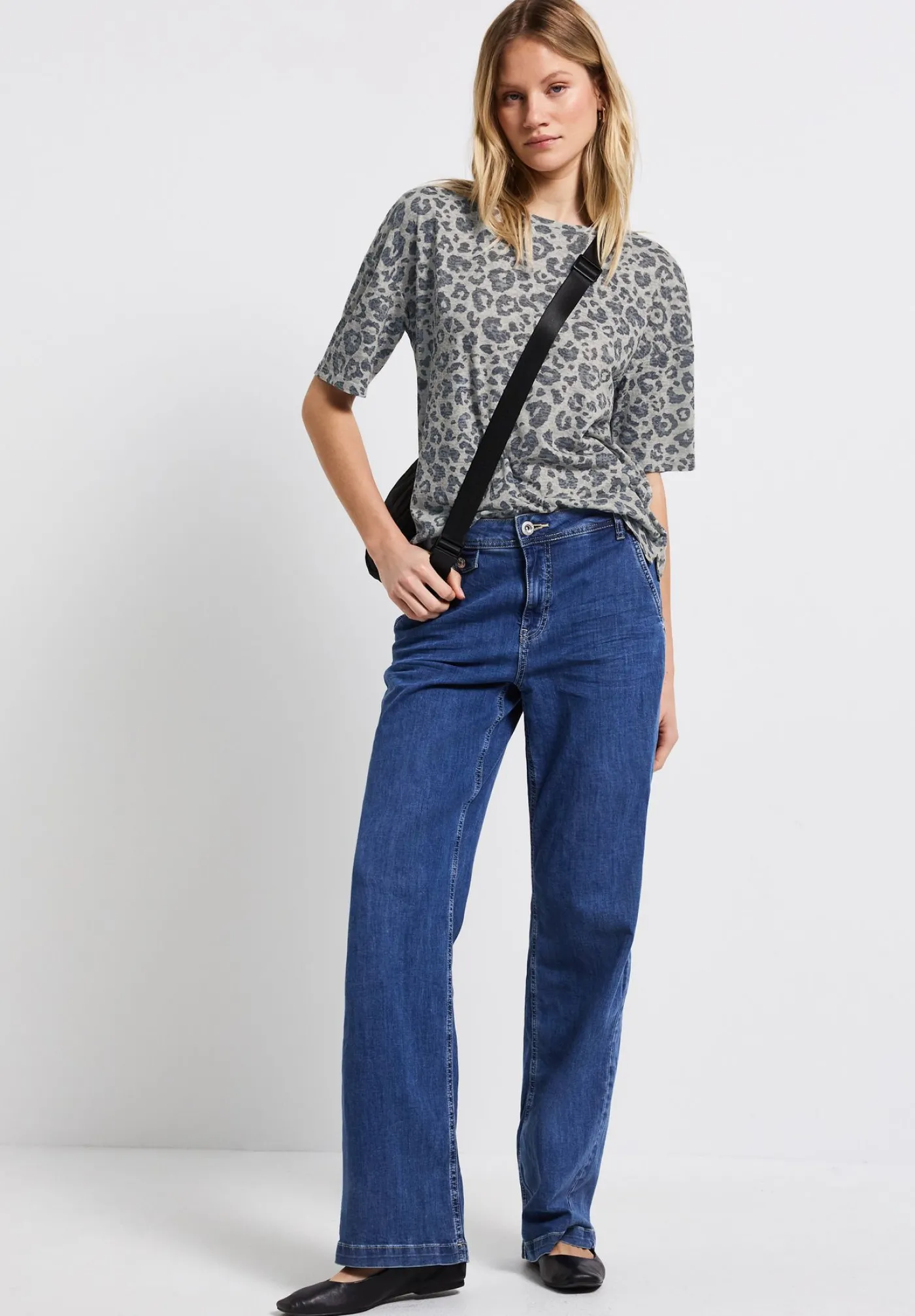 A323347 LTD QR printed burn dessin