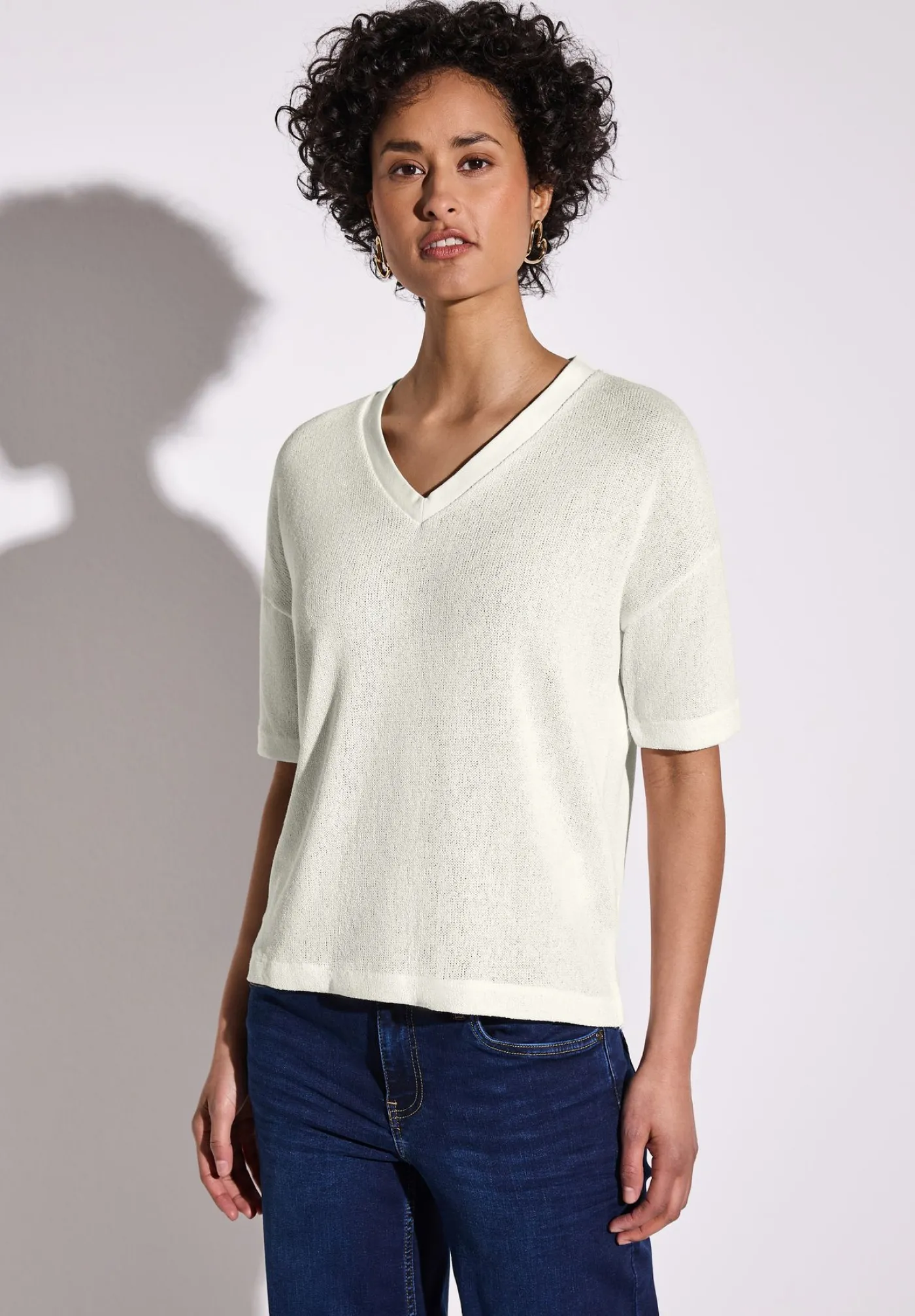 A322901 LTD QR v-neck knit look shi