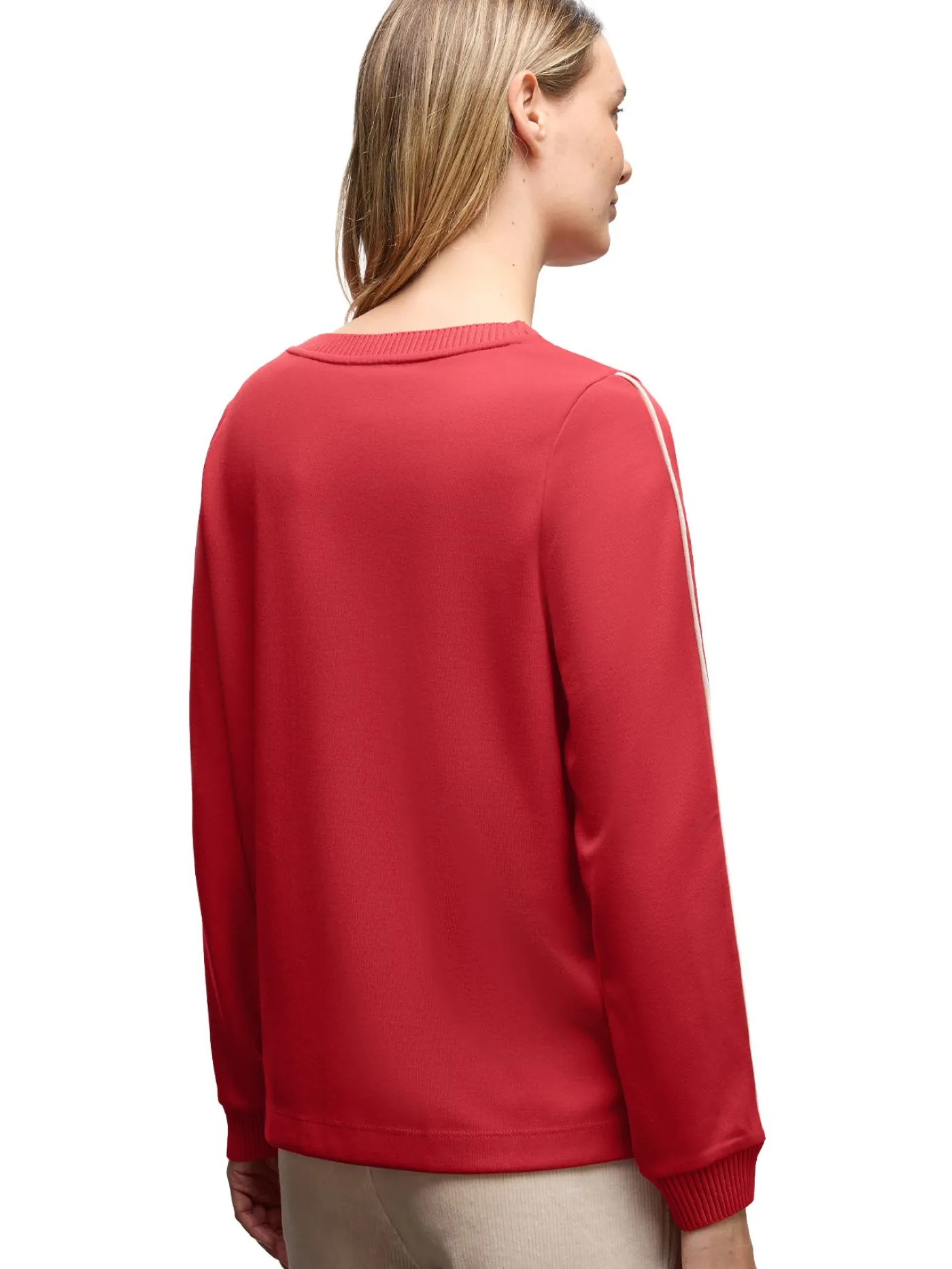 A324003 shirt w.kick details