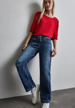 A345131 Solid blouse w pressbuttons