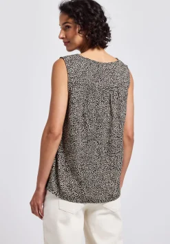 A345737 V-neck blouse w smok detail