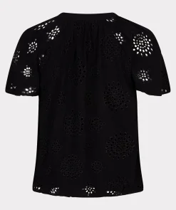 Blouse allover embroidery