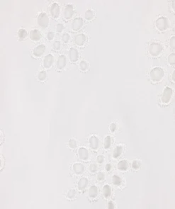 Blouse allover embroidery