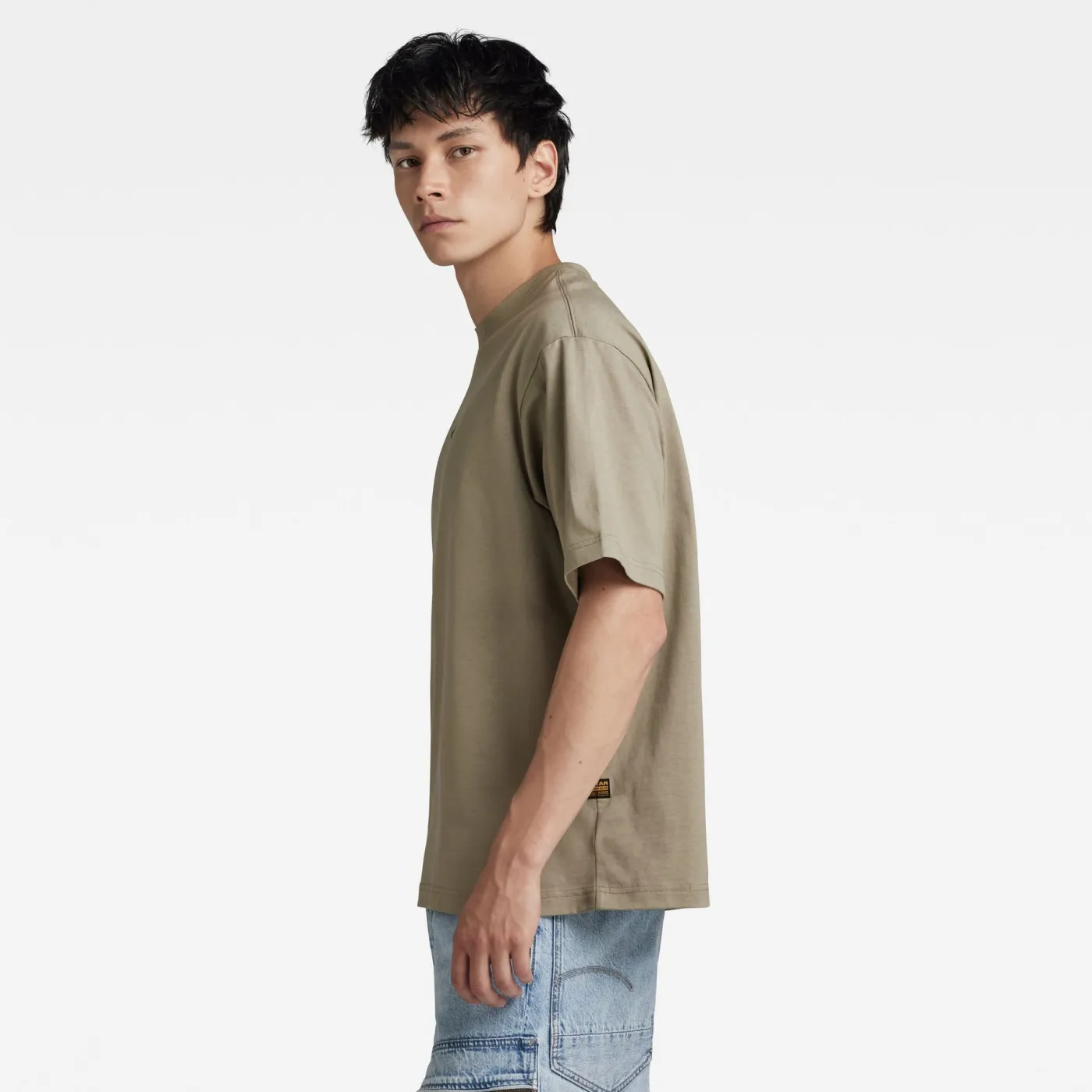 Center chest boxy r t