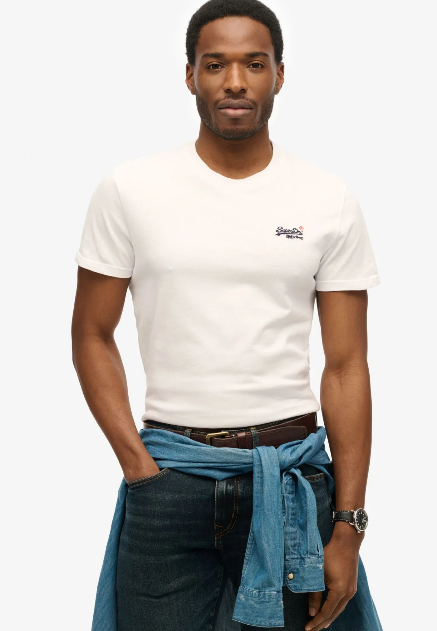 Essential contrast emb tee