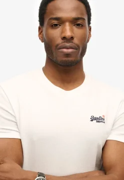 Essential contrast emb tee