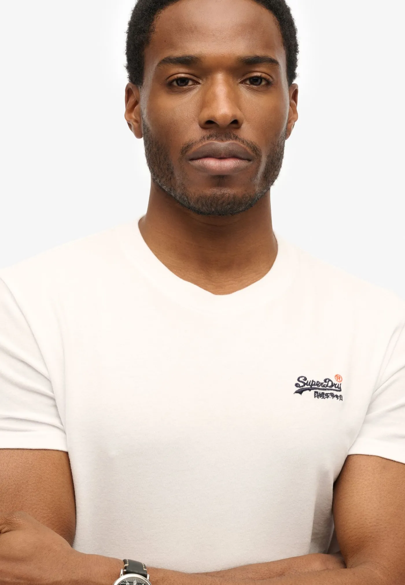 Essential contrast emb tee
