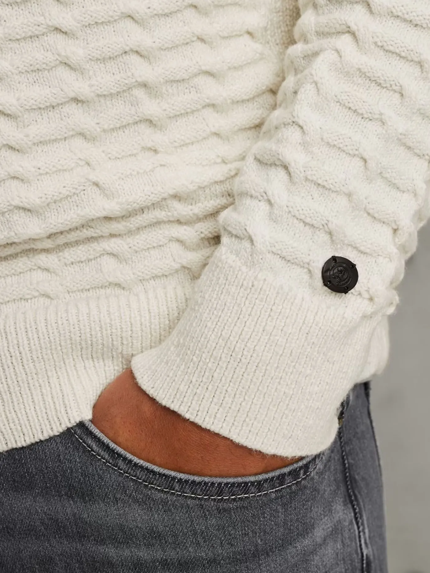Half zip collar cotton boucle