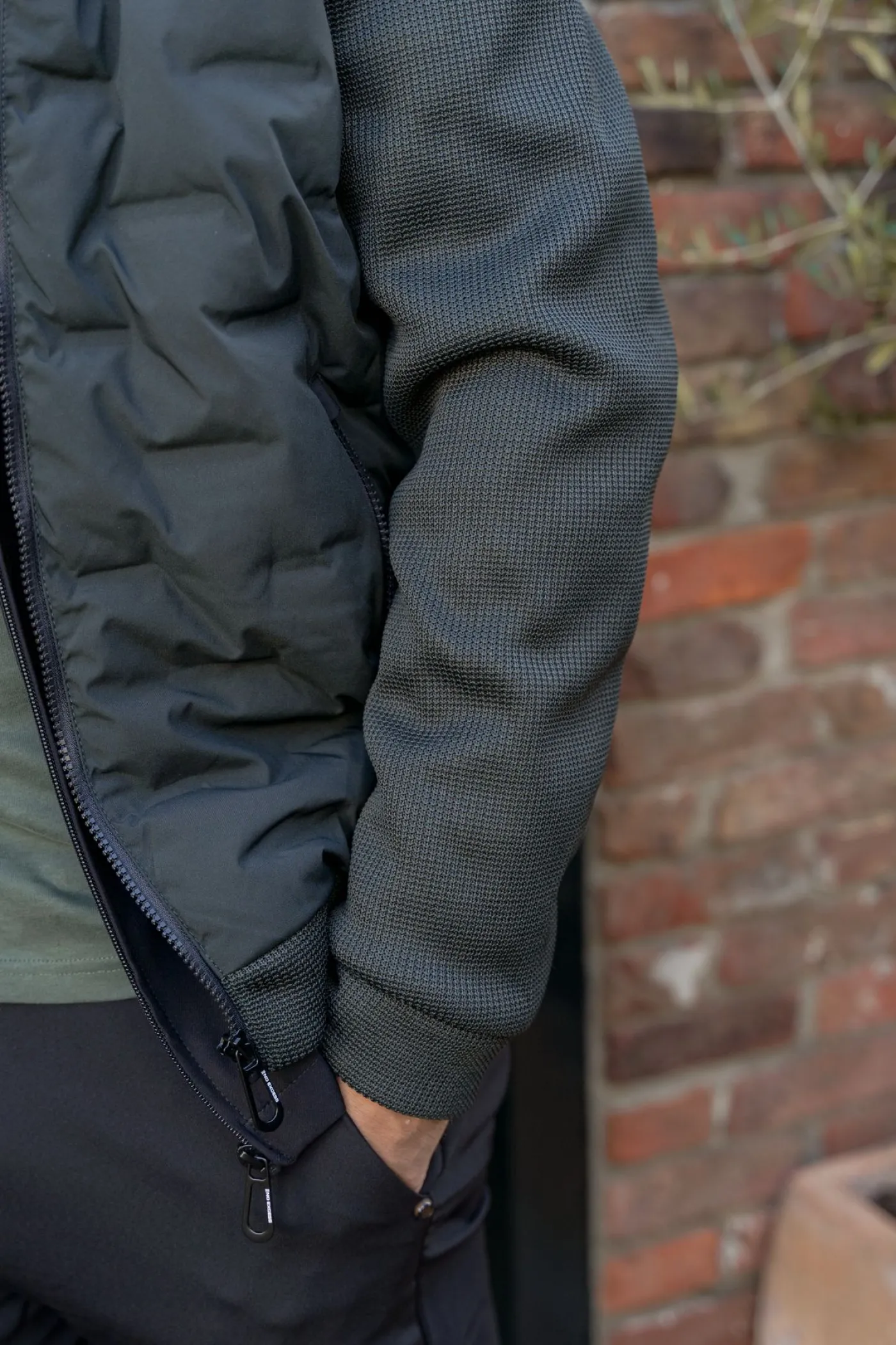 Jacket Short Fit Sealed Hooded Knitted Mix