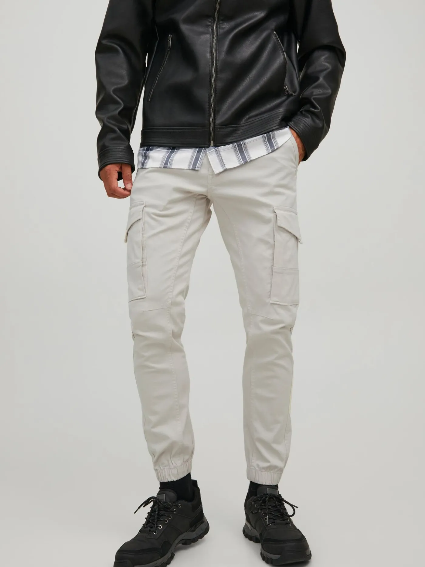 JPSTPAUL JJFLAKE ANA NOOS