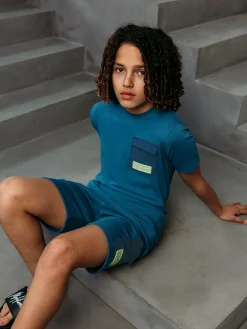 Junior nylon pocket t-shi