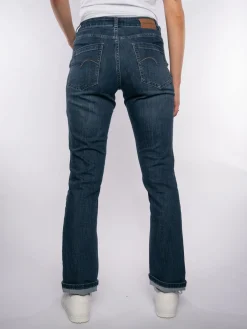 Kate dark stone used