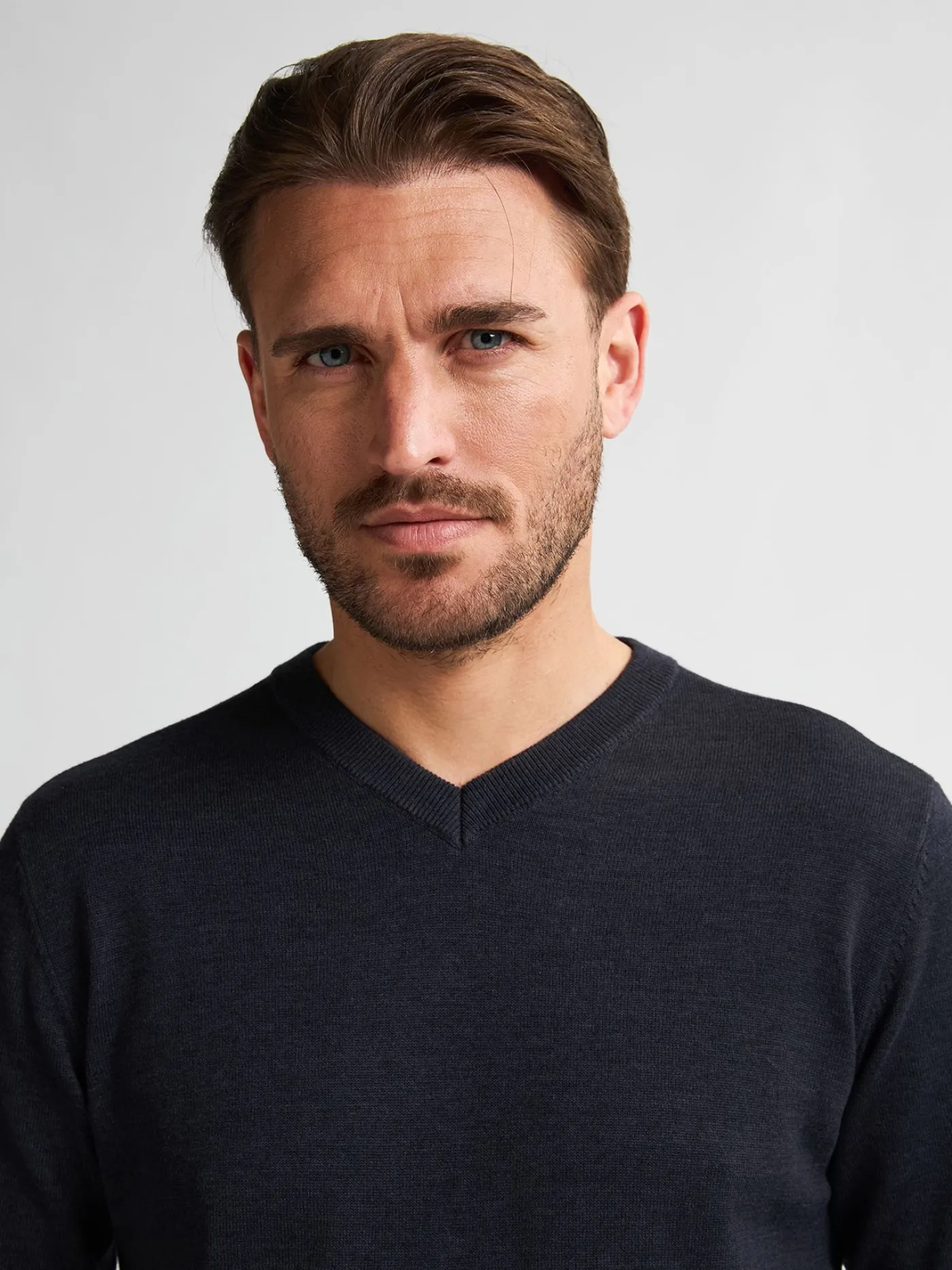 Men Knitwear V-Neck Basic