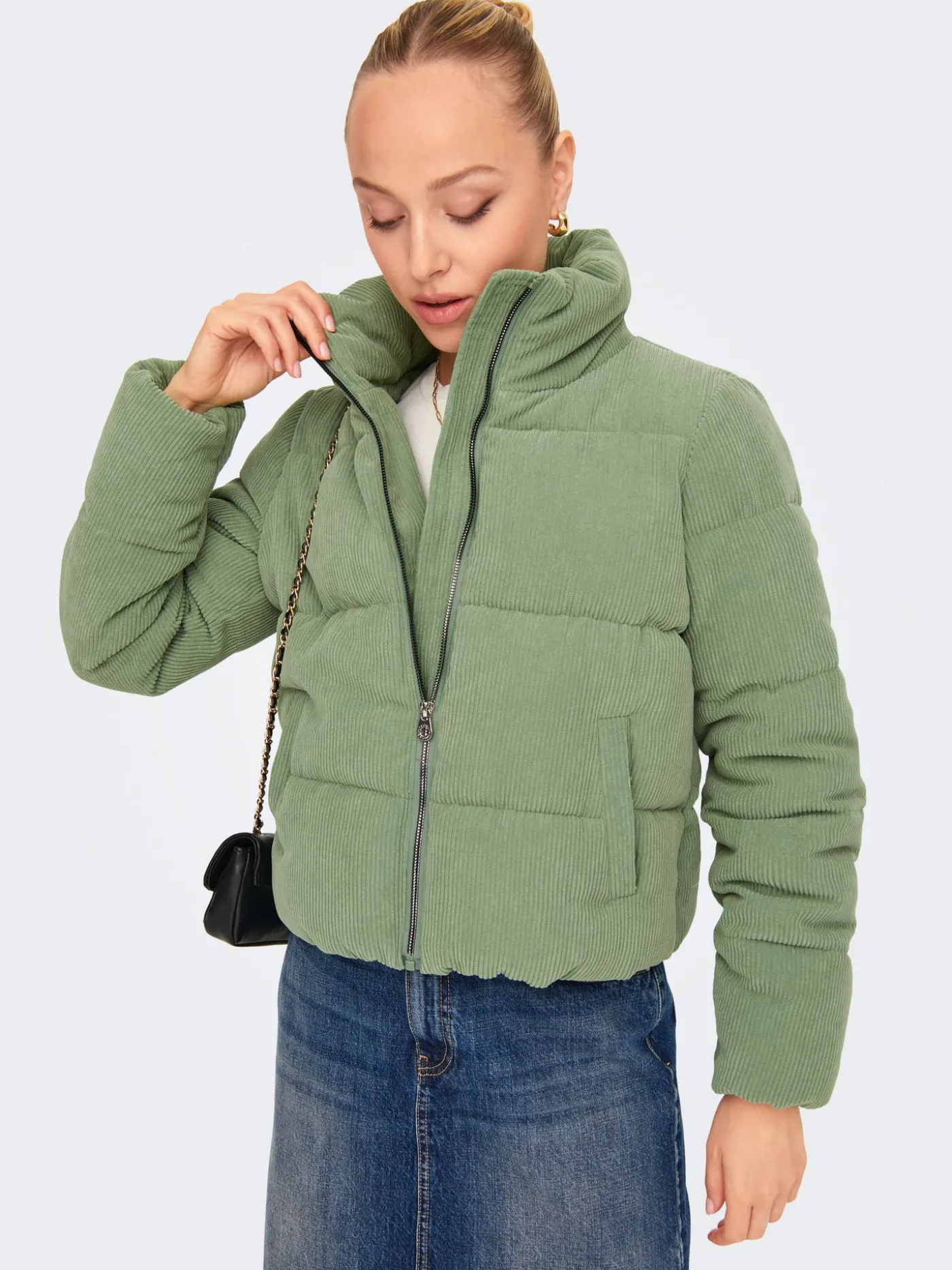 ONLNEWDOLLY CORDUROY PUFFER OTW NOO