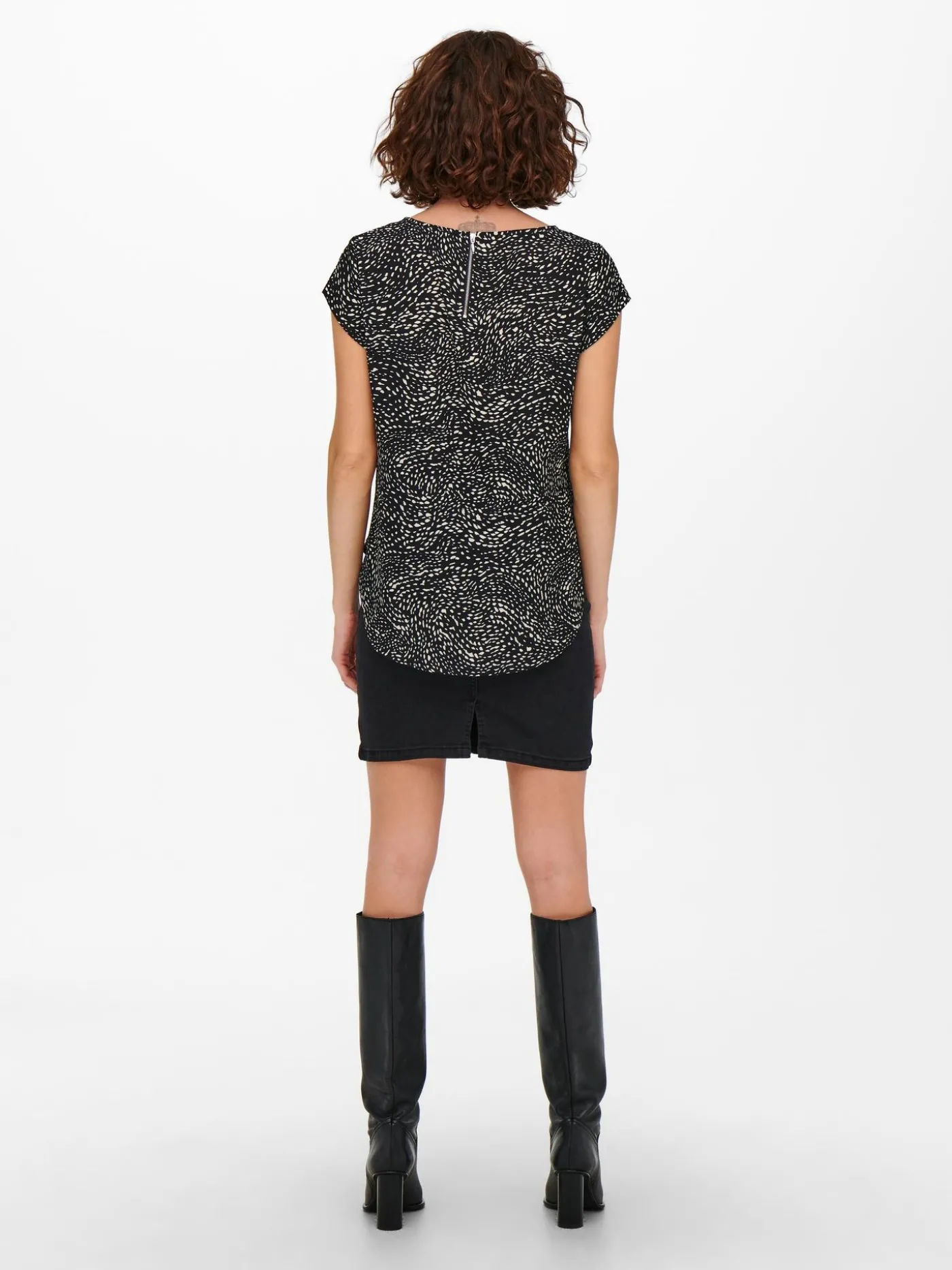 ONLVIC SS AOP TOP NOOS PTMBlack/BLURRY DOT