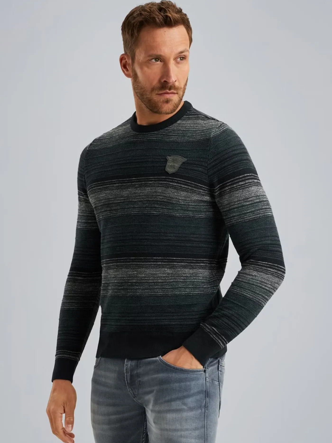 R-neck cotton gradient