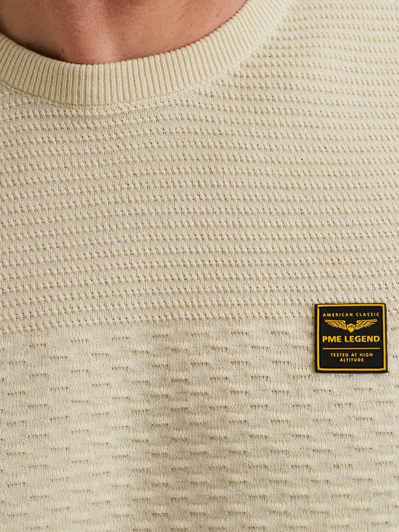 R-neck cotton mouline