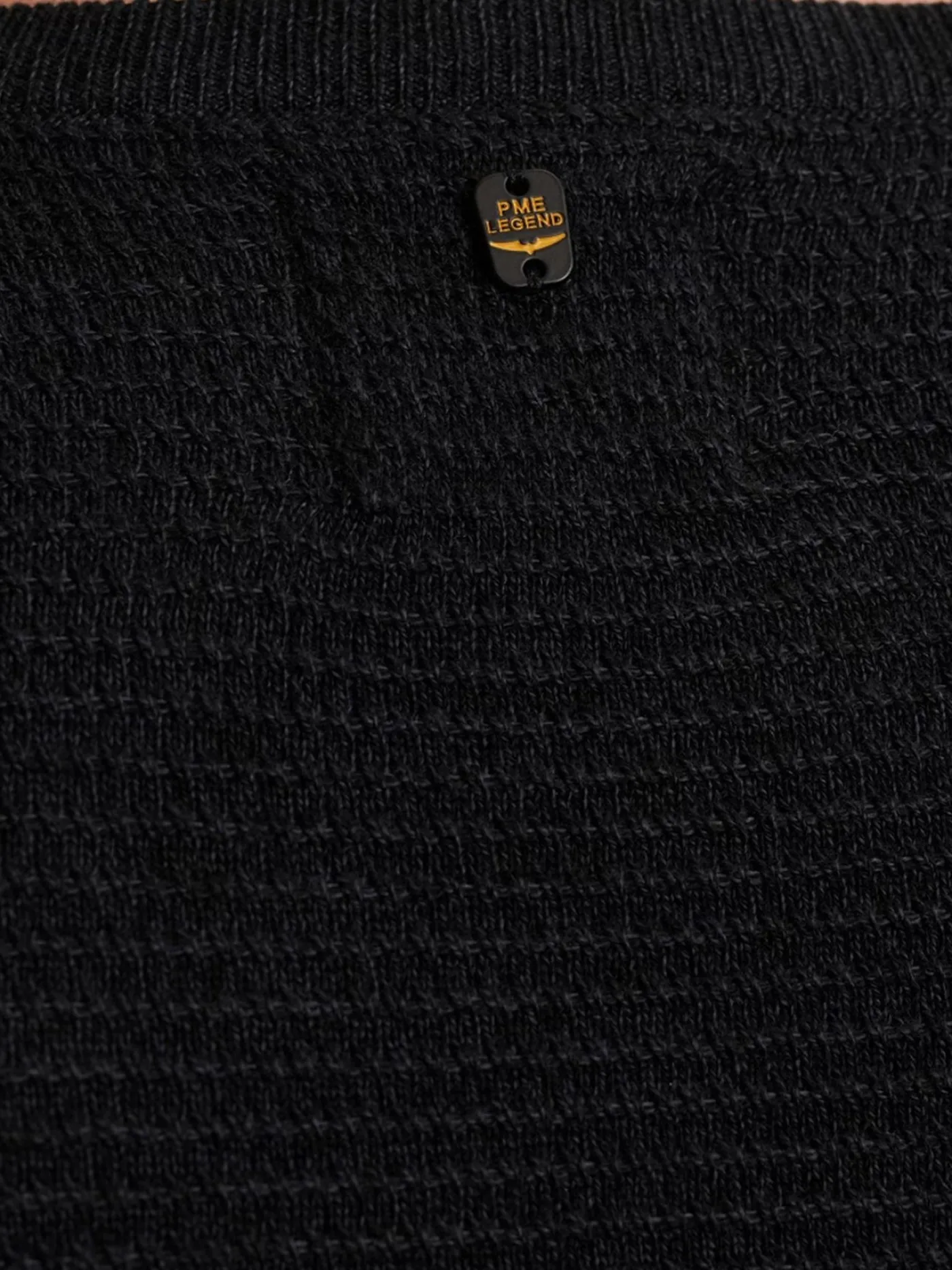 R-neck cotton mouline