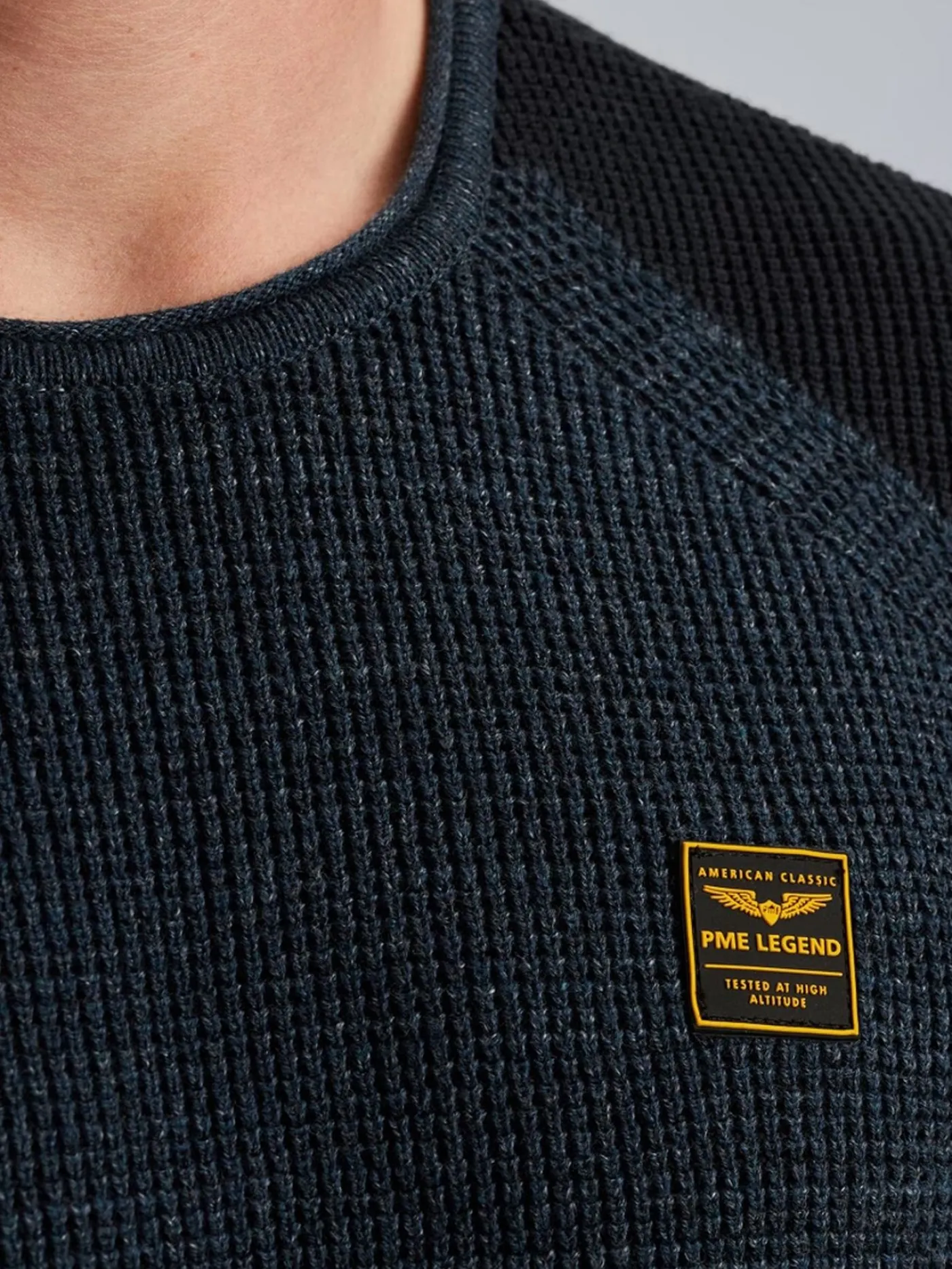 R-neck cotton rib melee knit