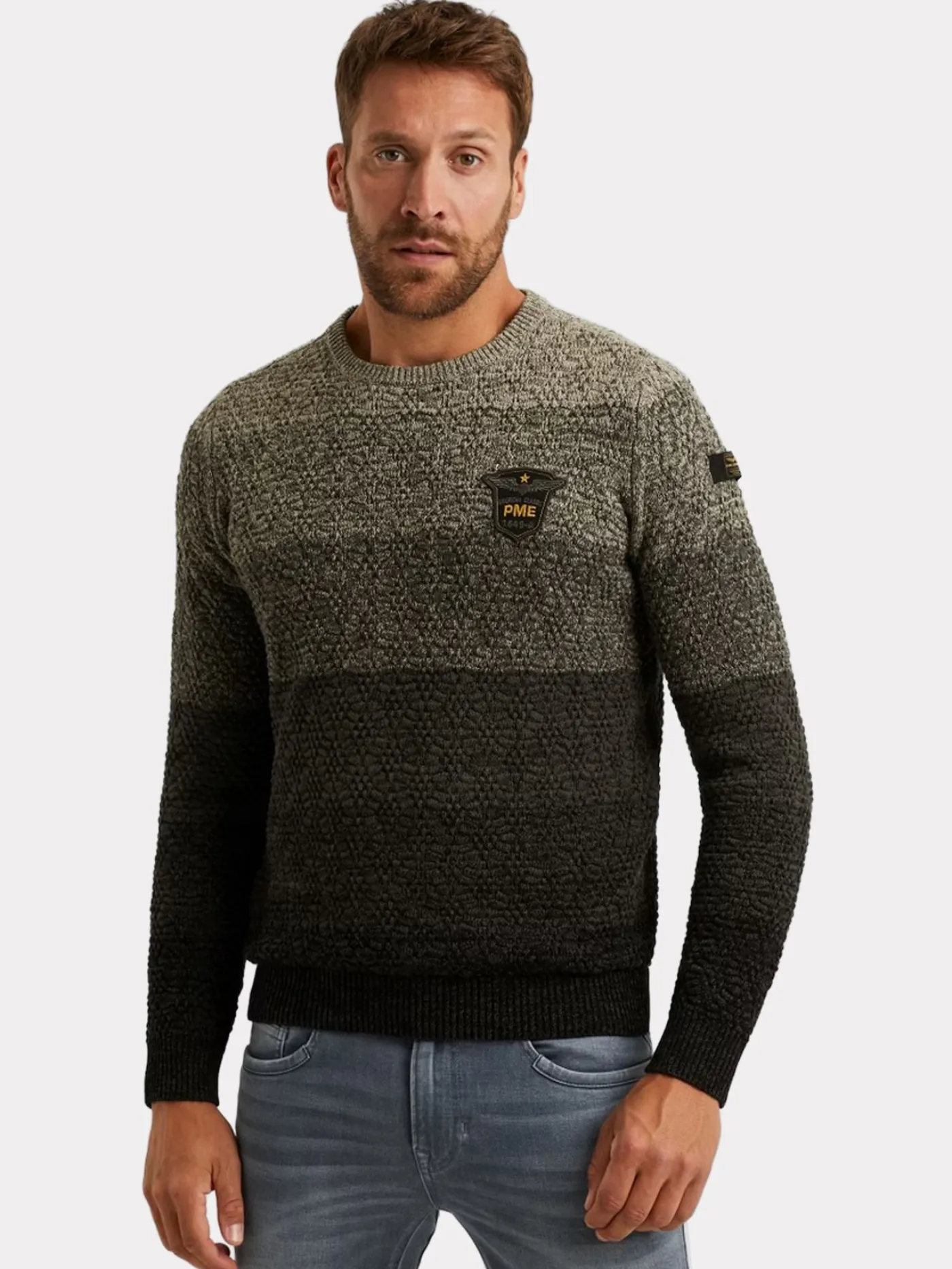 R-neck gradient knit
