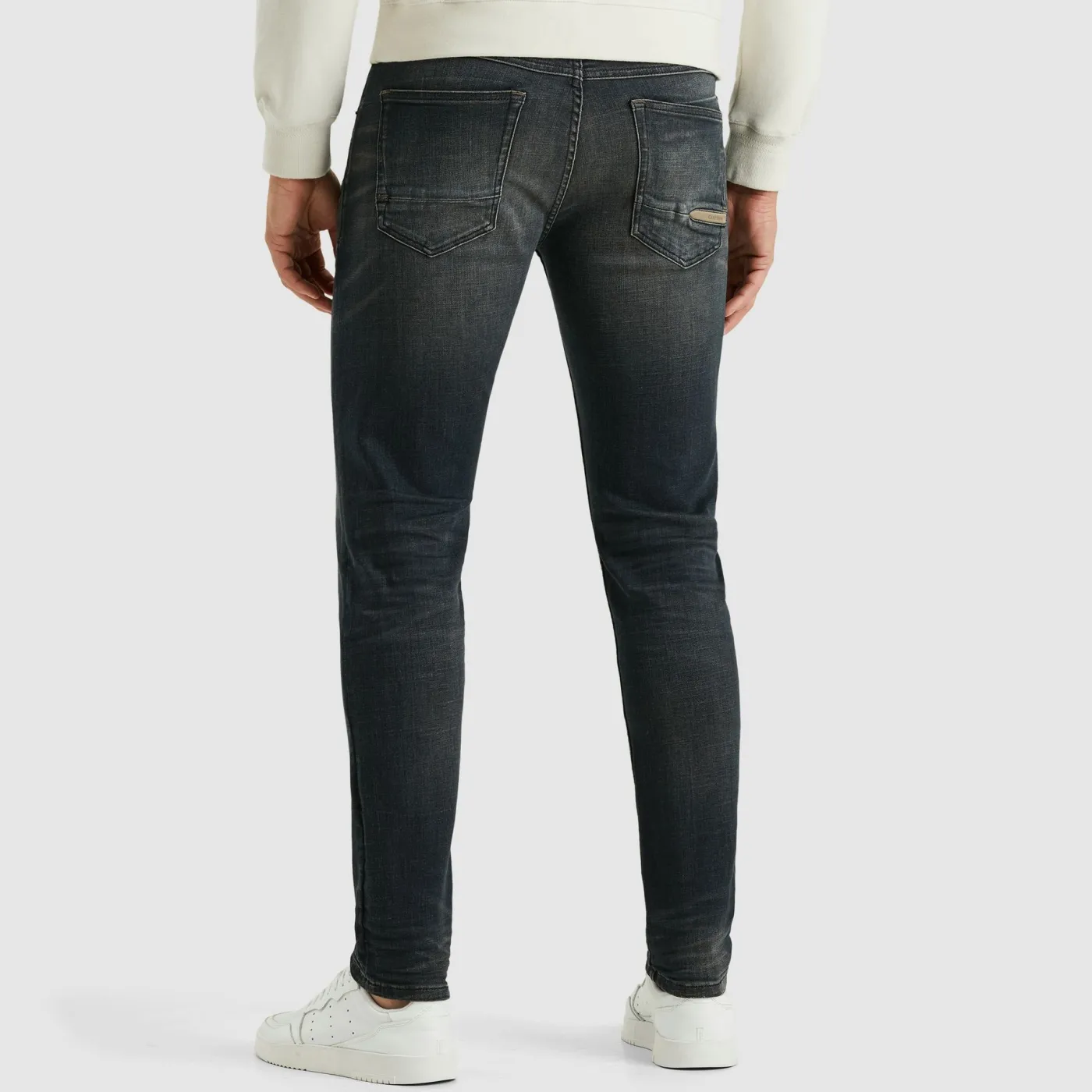 SHIFTBACK REGULAR TAPERED