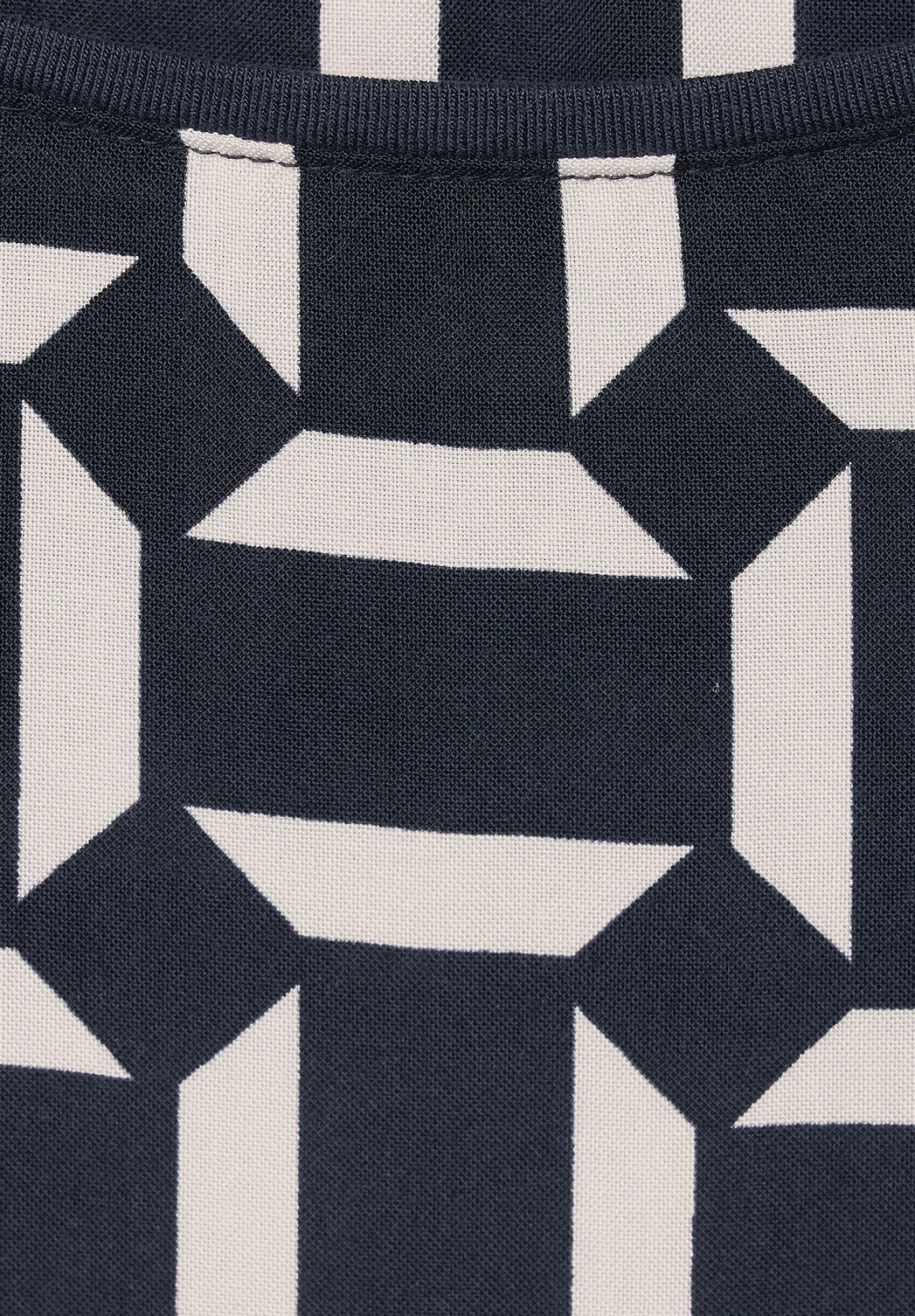 Shirt collar viscose dress