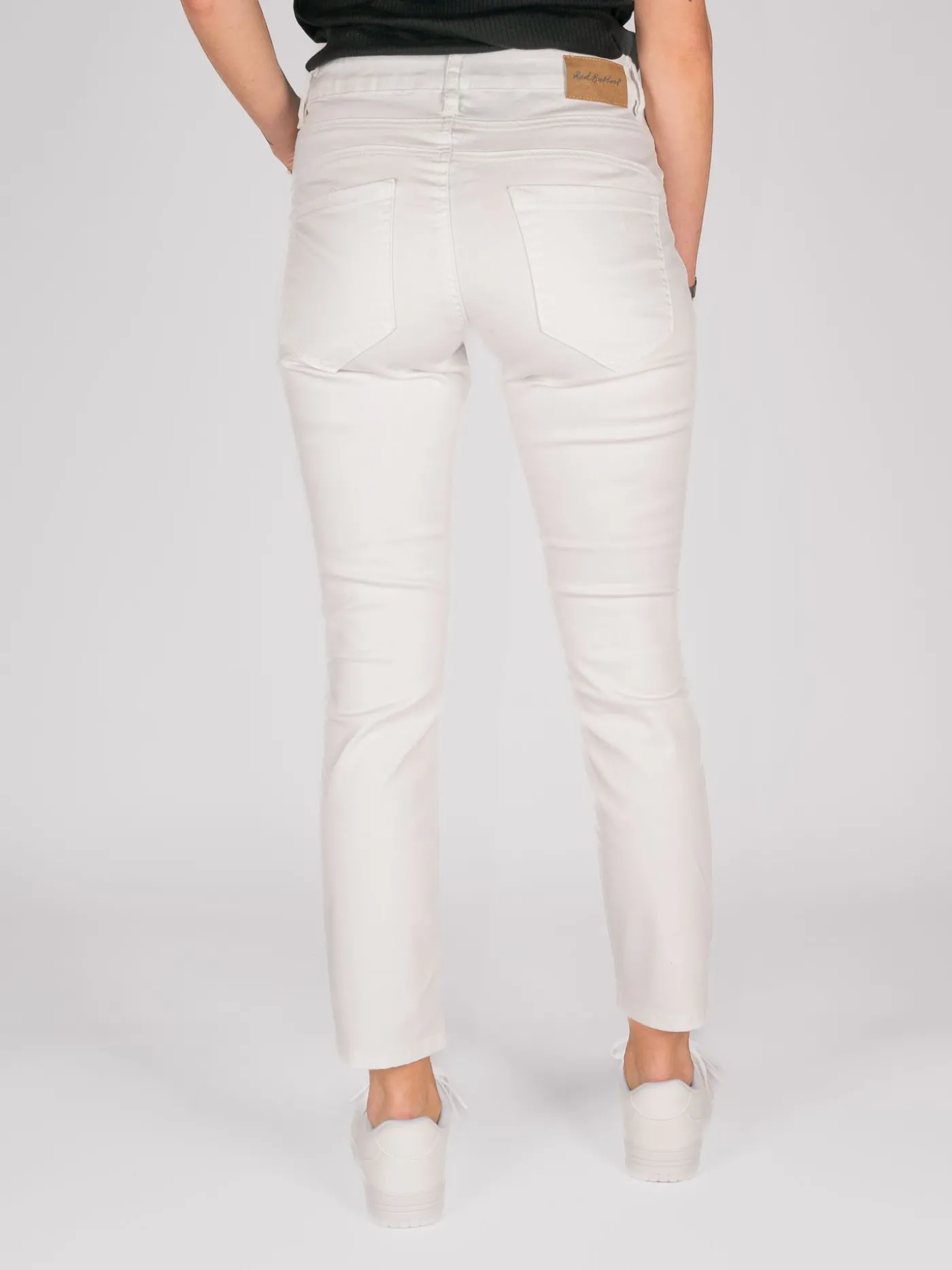 Sissy colour & embroidery