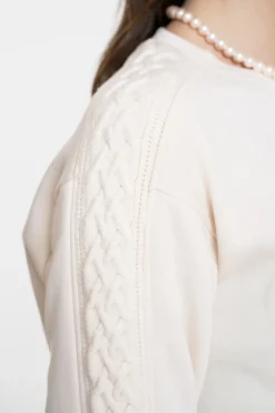 Sweater knitted insert