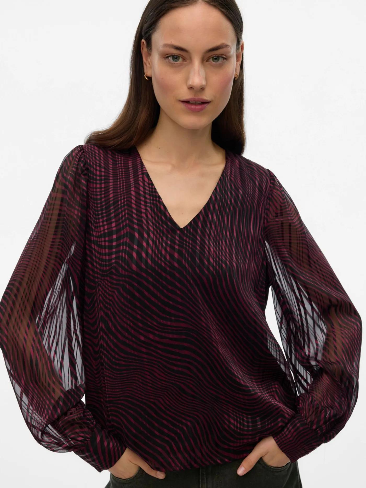 VMGEBRA GEDNA LS V-NECK TOP WVN BTQ