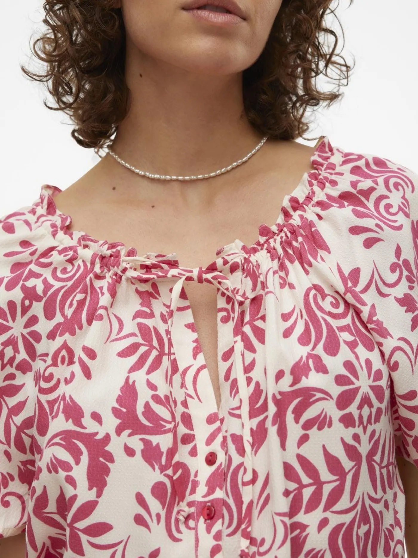 VMIMMA S/S V-NECK TOP WVN BTQ