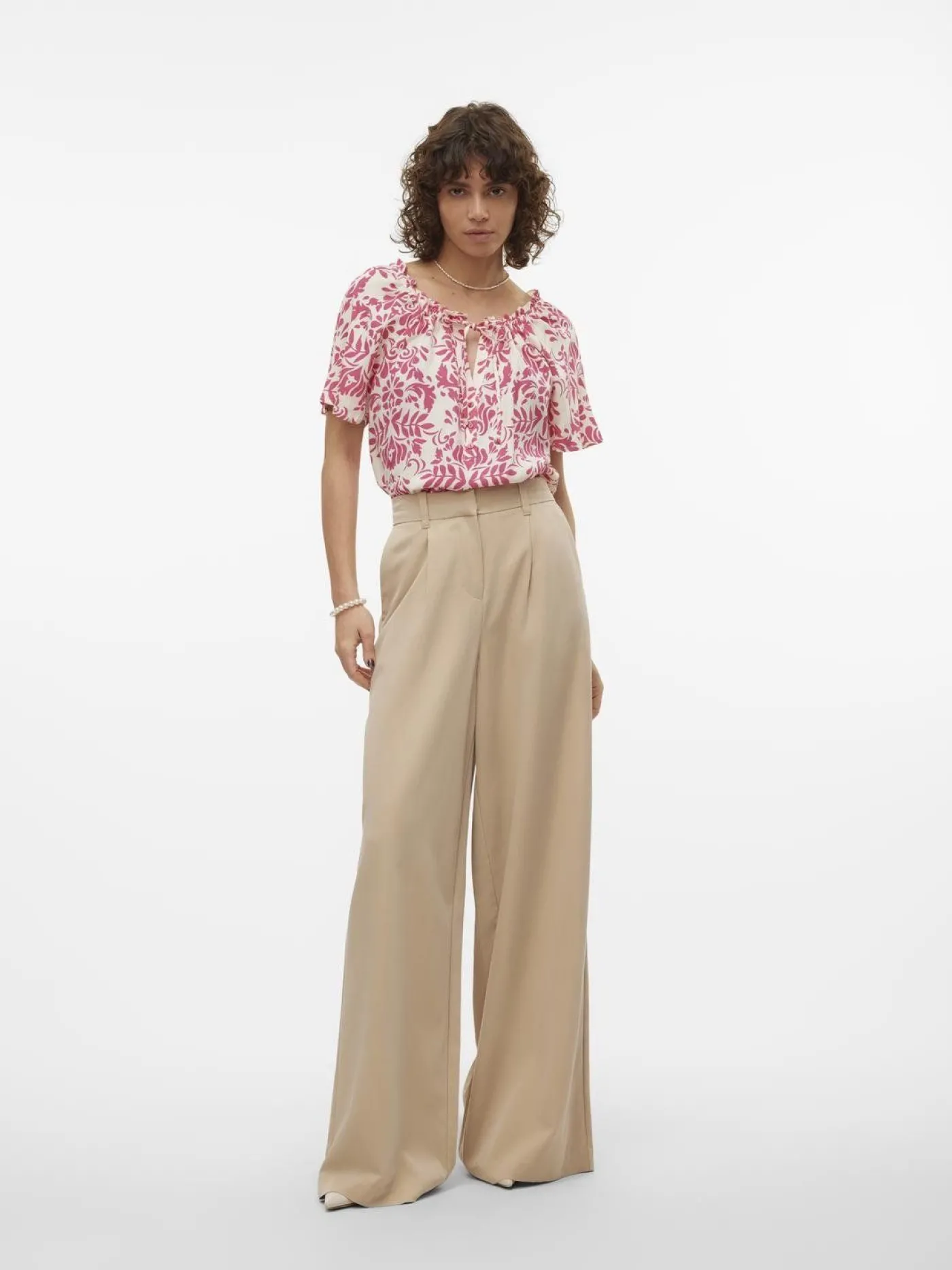 VMIMMA S/S V-NECK TOP WVN BTQ