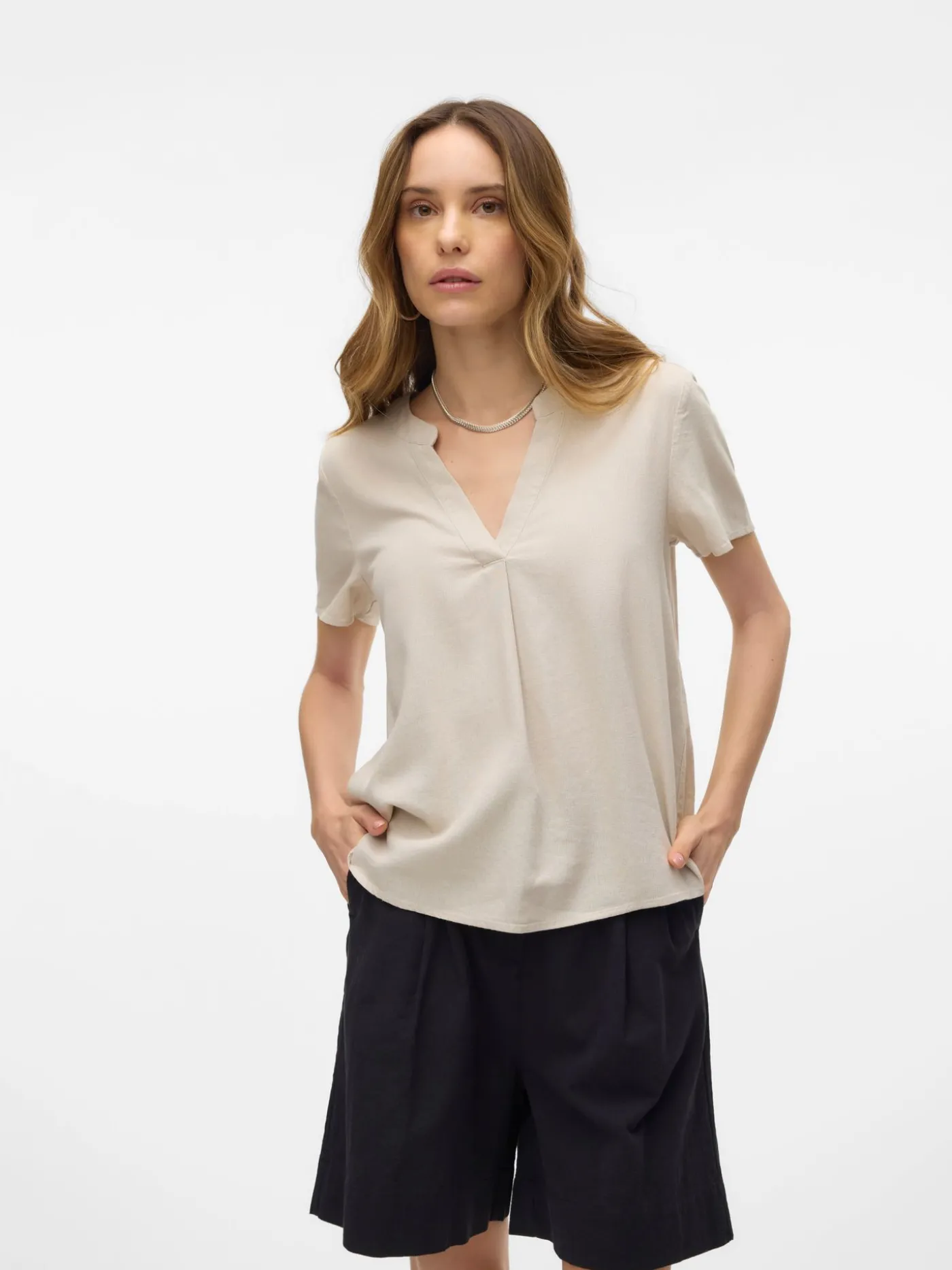 VMMYMILO SS V-NECK TOP WVN GA