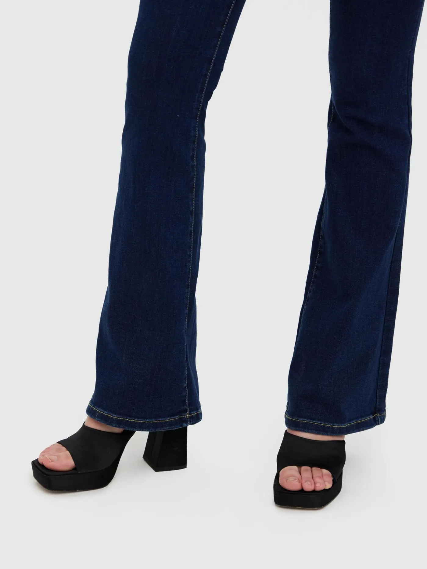 VMPEACHY MR FLARED J VI3262 - Dark Blue Denim