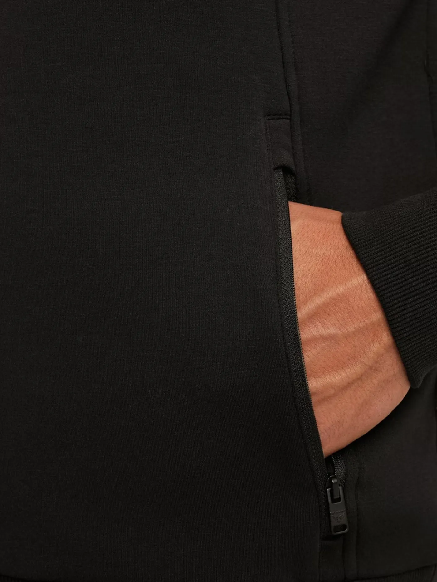 Zip jacket interlock